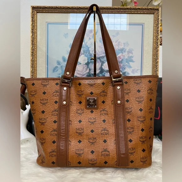 ⭐️MCM Visetos Tote with Silver Hardware - Picture 1 of 11